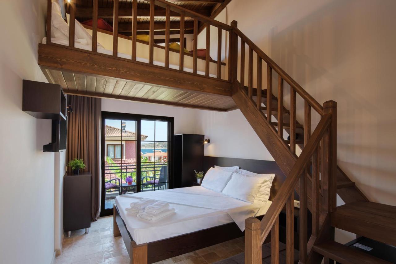 Cesmekes Otel Buitenkant foto