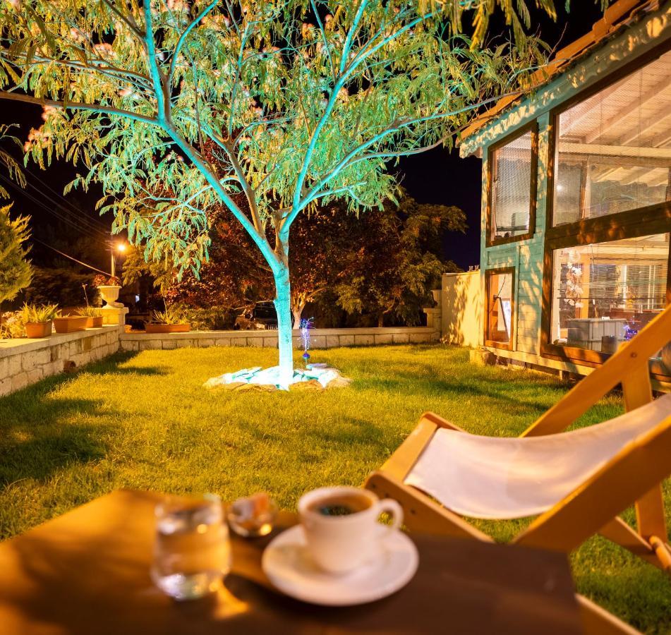 Cesmekes Otel Buitenkant foto
